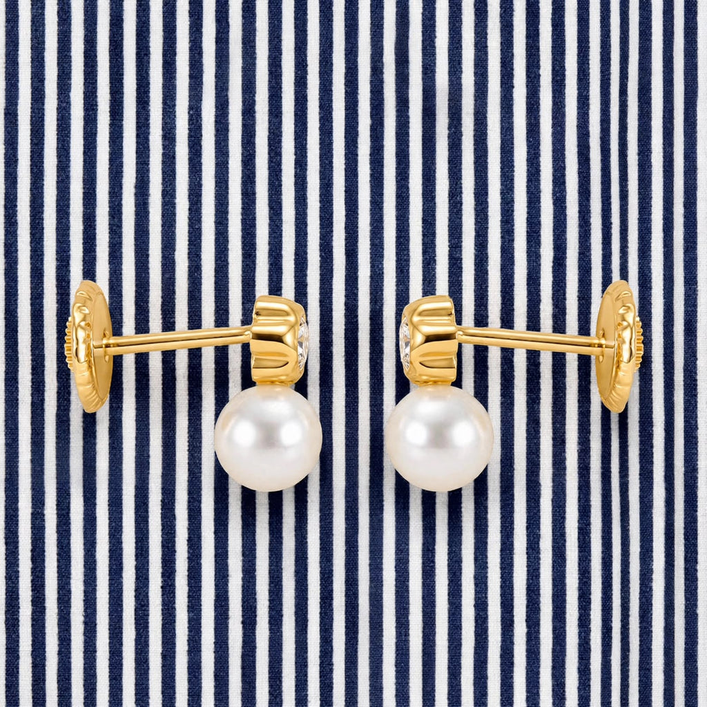 The pearl flowers studs