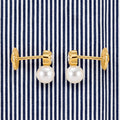 The pearl flowers studs